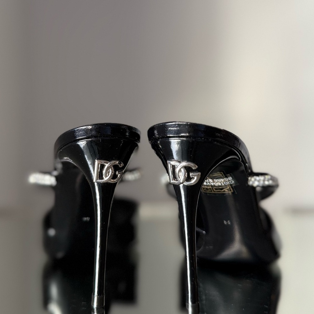 New DOLCE & GABBANA Crystal Mules in Patent Leather - Picture 10 of 15